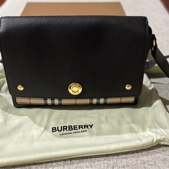 Burberry Note Bag Black Pebbled Leather Crossbody with Dust Bag - Picture 1 of 11